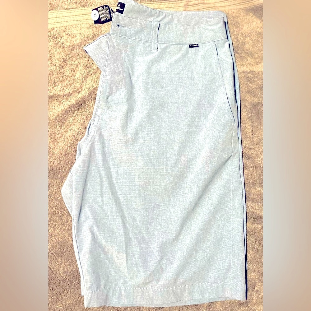 Travis Mathew Mens Golf Shorts 36 inch Waist. Like new